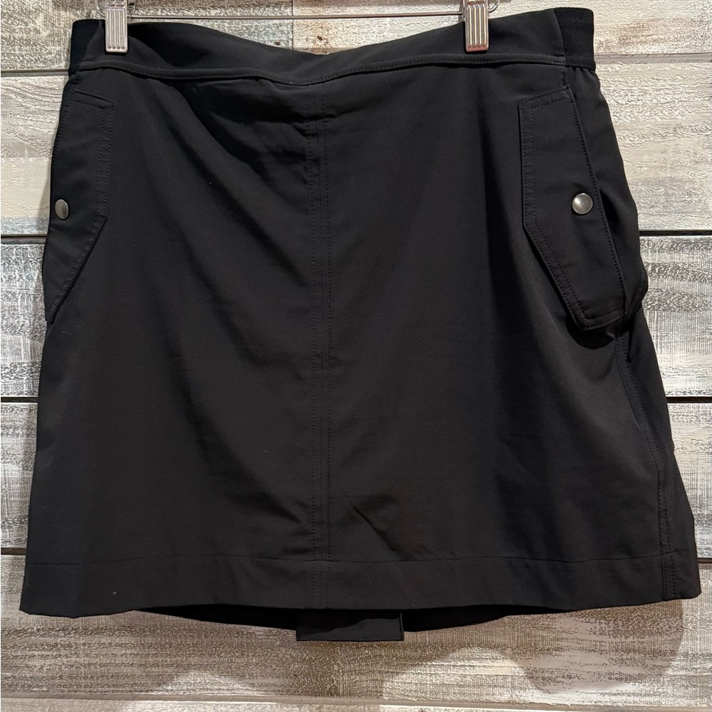 Athleta Black Skort size 14 with pockets